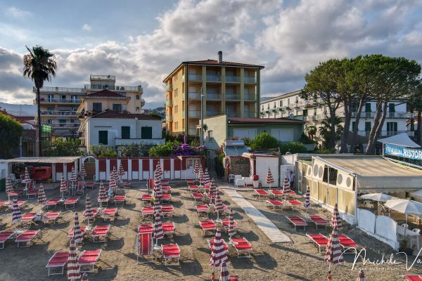 diano-marina-08BEC8032C-8A14-7FA1-0982-7FAD77D74B67.jpg