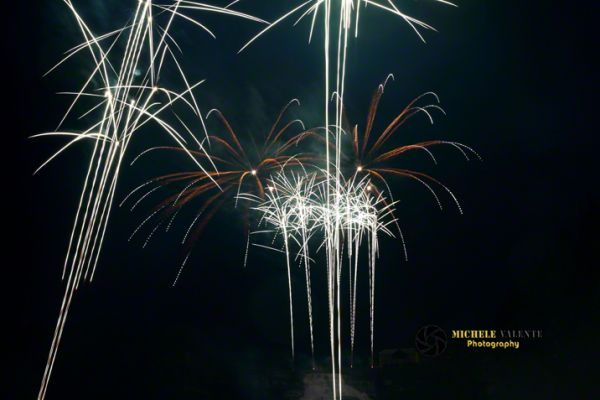 fireworks-116A5D5B83-ED1E-F6E3-F083-97C890530A7C.jpg