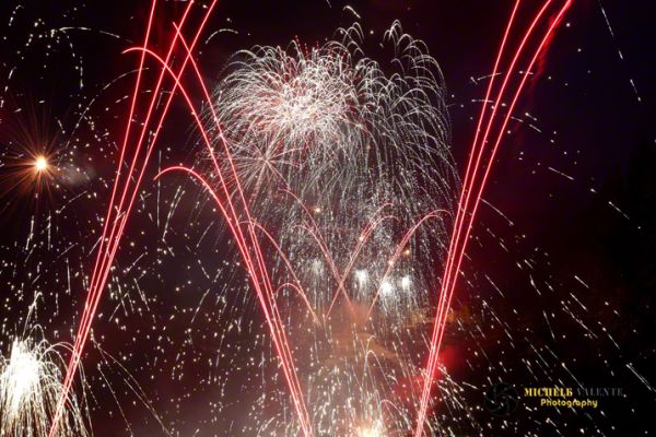 fireworks-12CA0C9B35-0962-7D4F-BD39-D23510DC9915.jpg