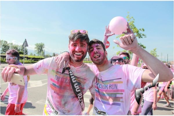 the-color-run-04C97E5DFA-6349-EF12-29A9-3896F1E641FF.jpg