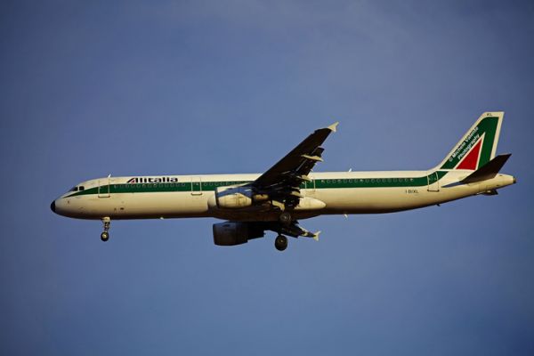airplanes-0307E73476-1355-910F-B363-A4EF515FA360.jpg