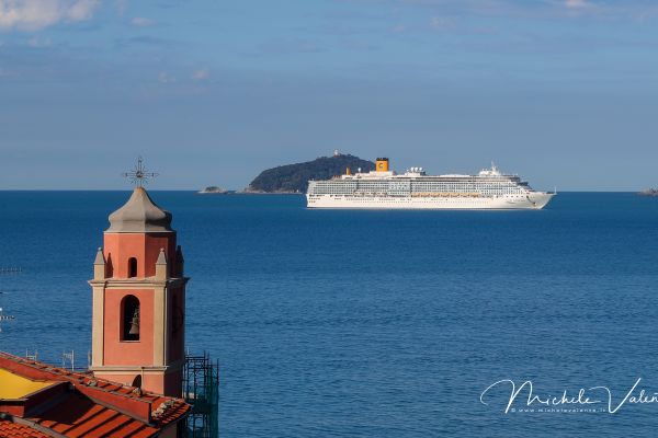 tellaro-costa-luminosa7985B27F-D2A6-9A14-76D4-B7ABAE0A40EC.jpg