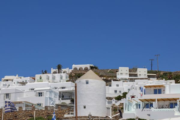 mykonos-1707EB9799-63A6-65CE-5395-6E114B5FC9B4.jpg