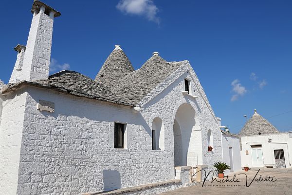 alberobello-108F5AC744-EDA8-C3E8-5D8C-5C47B1034B39.jpg