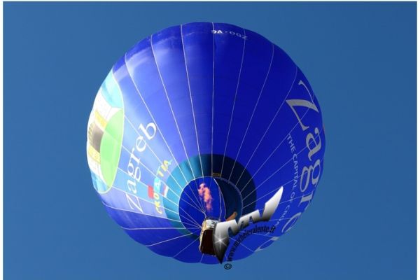 balloons-235BDD05AA-FED6-3B3B-4095-AA17830BE2C8.jpg